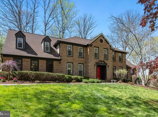 11673 Captain Rhett Ln, Fairfax Station, VA 22039