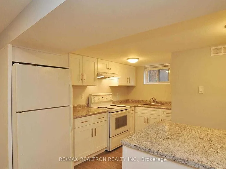 17 Crosland Dr #BASEMENT — Photo 9