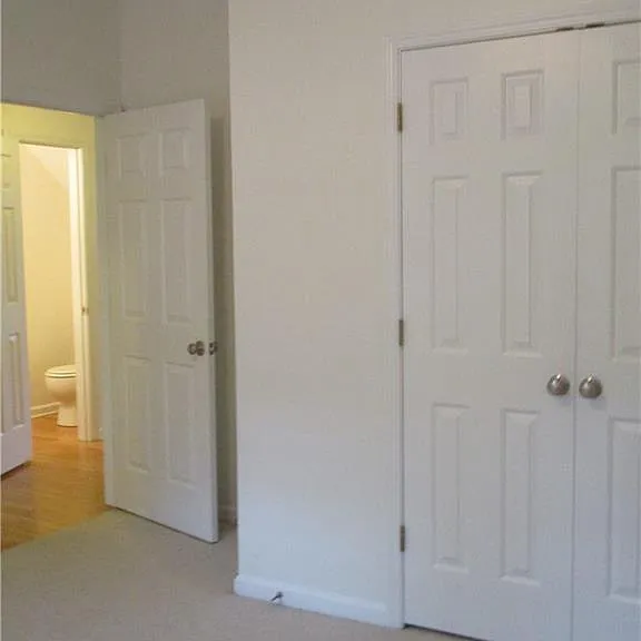 1112 Thornborough Dr — Photo 8