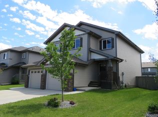 2341 Casselman Cres SW, Edmonton, AB T6W 0W3