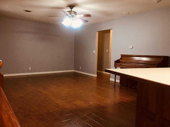 5th image of 630 S 13th St