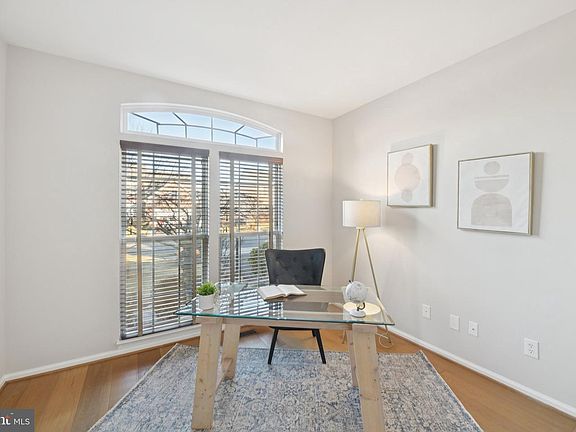 5th image of 5564 La Vista Dr