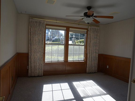 5th image of 2135 Hamilton Pl