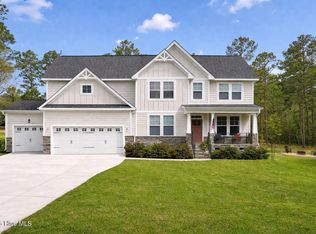 22 Banning Dr, Whispering Pines, NC 28327
