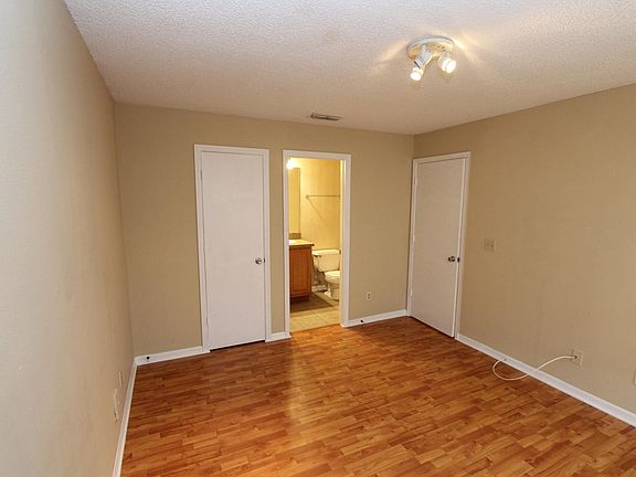 4th image of 6142 Westgate Dr APT 302