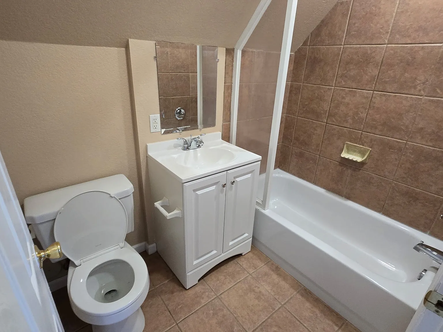 1 bed, 550 sqft, $1,295 — Photo 2