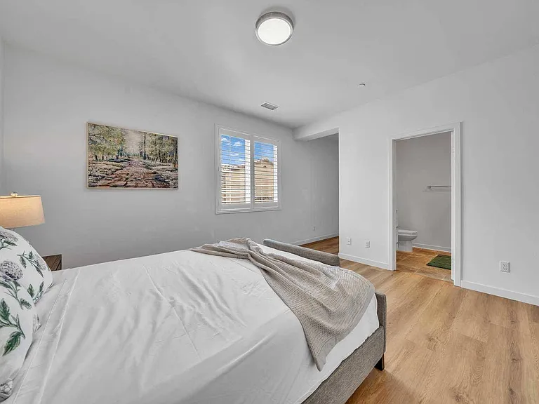 7022 Calla Lily Dr #4 — Photo 39