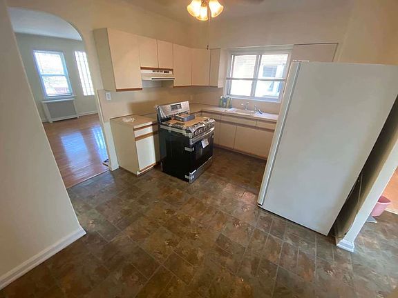 5th image of 21-31 41st St #2N