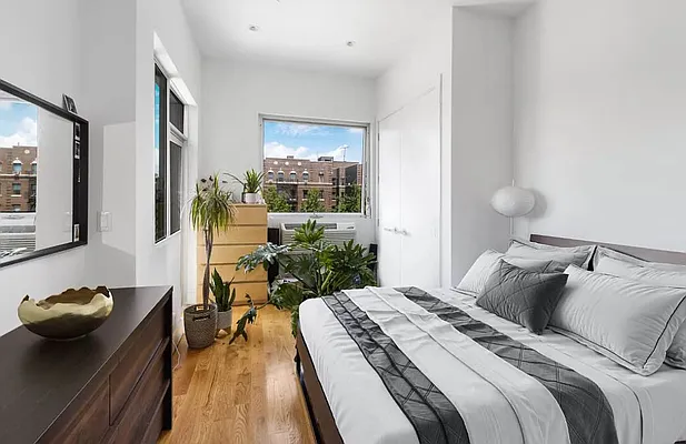 Rented by Reavis | media 4