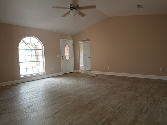 5th image of 5305 Peppertree Ct