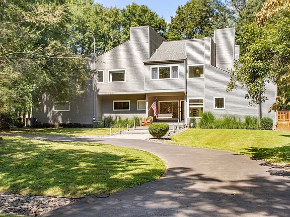 2nd image of 10118 Walker Lake Dr