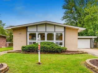 1026 W Iowa St, Glenwood, IL 60425