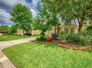 155 W Lilac Ridge Pl, Conroe, TX 77384