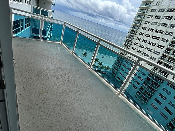 4th image of 3430 Galt Ocean Dr APT 1210