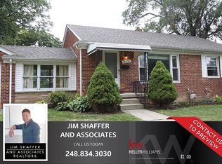 14037 Victoria Ave, Oak Park, MI 48237