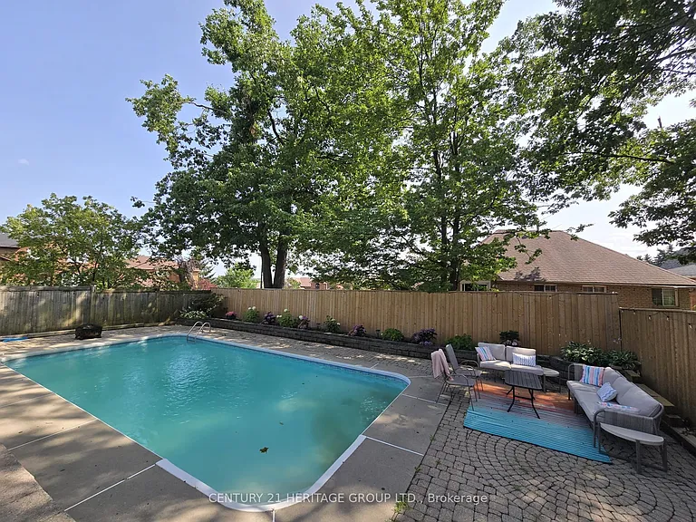 163 Fox Run — Photo 21