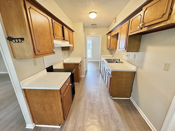5th image of 5022 Harrington Ave