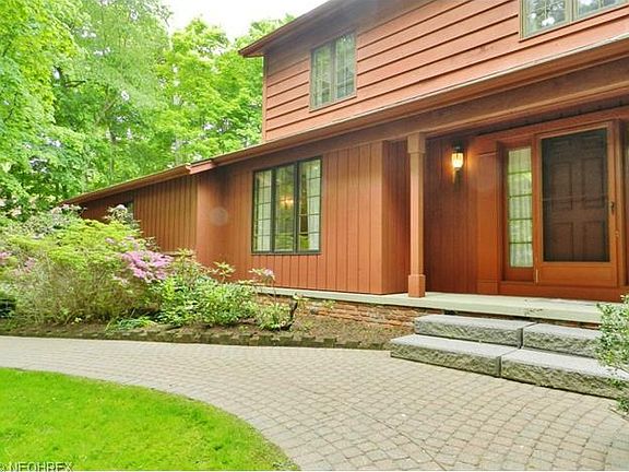 2nd image of 28 Pepper Creek Dr
