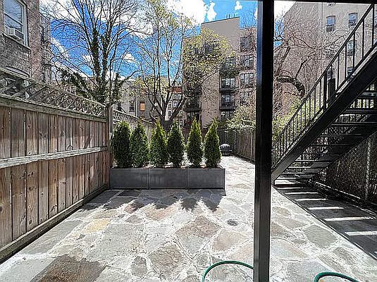 1st image of 14 W 120th St