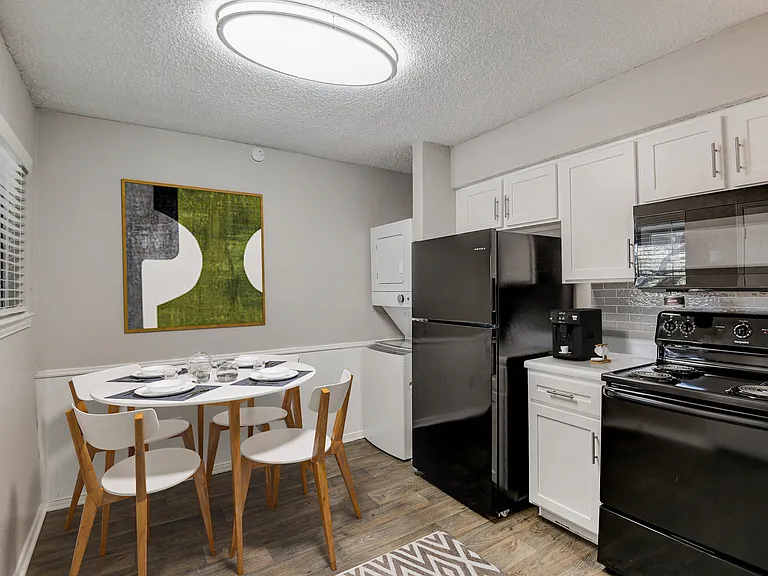 Park Place- Hurst — Photo 3