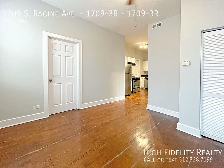 1709 S Racine Ave #3R — Photo 2