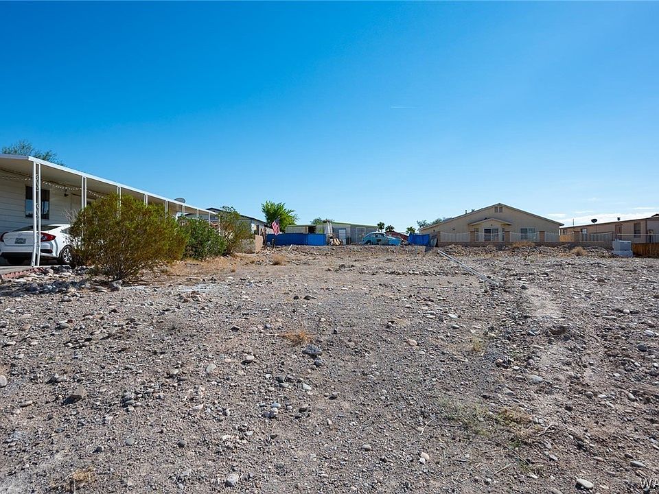 1st image of 892 Riverfront Drive