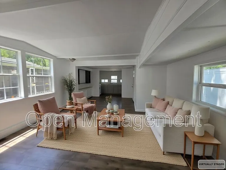 2668 Chateau Dr #36 — Photo 4