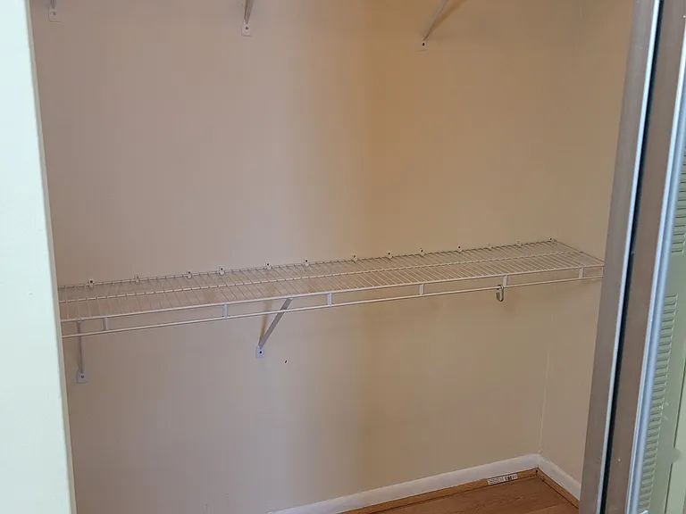 5881 Chester Ln — Photo 25