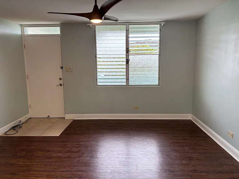 3204 Brokaw St #5 — Photo 2