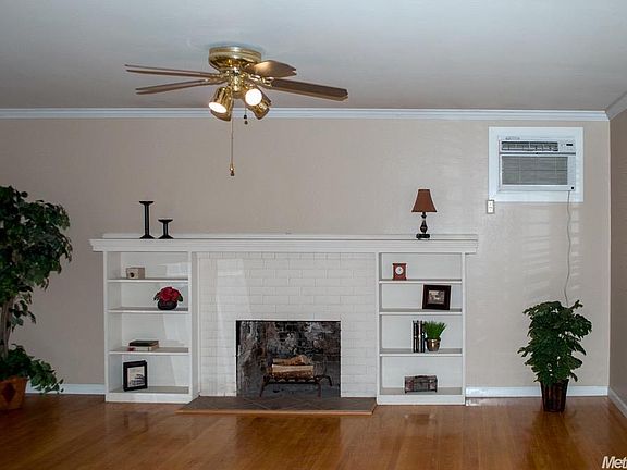 3rd image of 1611 Archer Dr