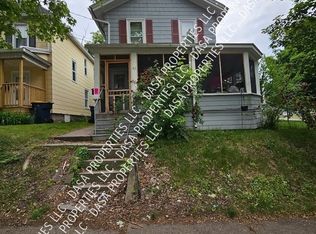 42 Genesee St, Lockport, NY 14094