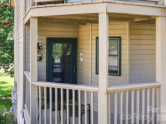 3rd image of 160 Whitney Blvd #49