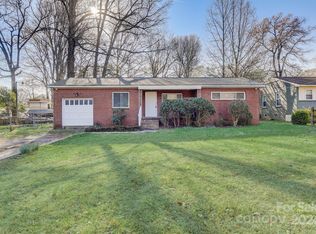 721 Dewolfe St, Charlotte, NC 28208