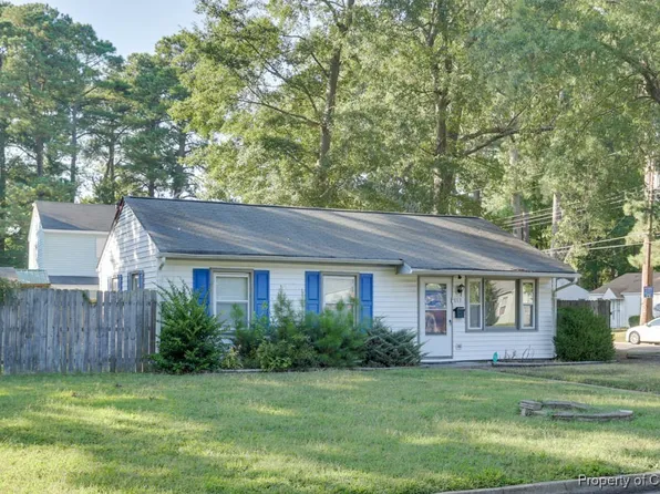 113 Tucker Ln, Hampton, VA 23669