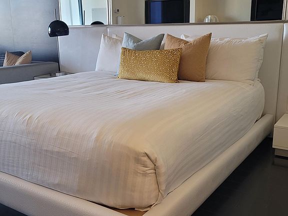 3rd image of 4381 W Flamingo Rd #35304