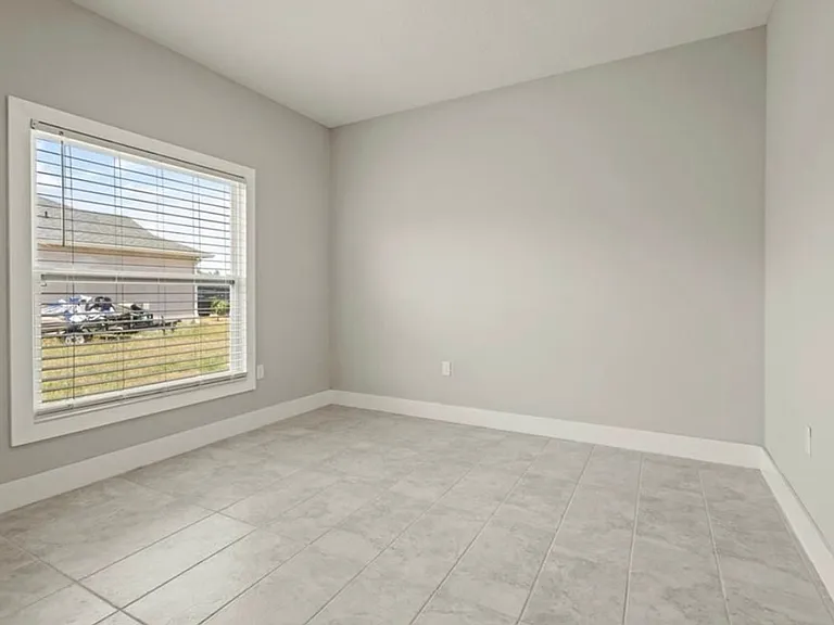 2916 Monarch Ave — Photo 9