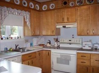 317 Homecrest Dr, Willow Street, PA 17584