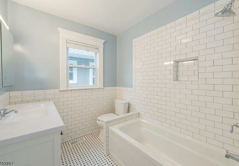 34 N Willow St #2 — Photo 12