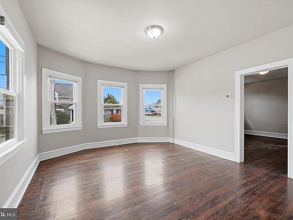 2nd image of 101 N Eagle Rd #1
