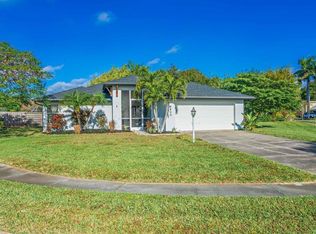 6620 Waterford Ln, Sarasota, FL 34238