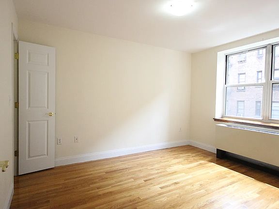 4th image of 29 Cooper St APT 4B