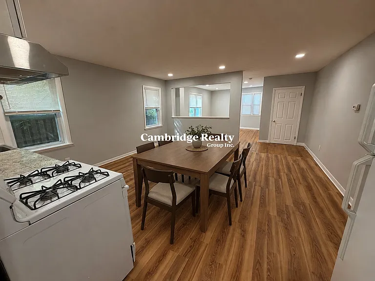 308 Summer St #1-R — Photo 7