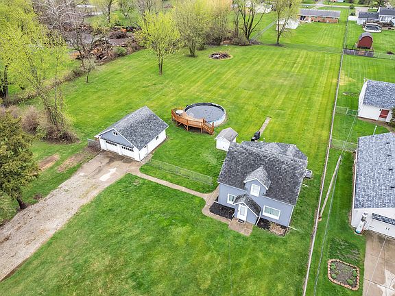 5th image of 867 Lotus Dr