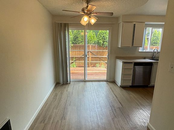 5th image of 461-487 W Gloucester St #463