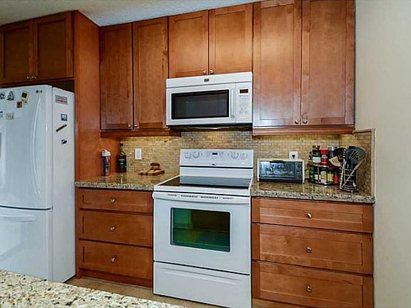 4th image of 9146 SW 23rd Street #B