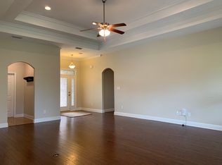 9691 Cobham Park Dr, Daphne, AL 36526