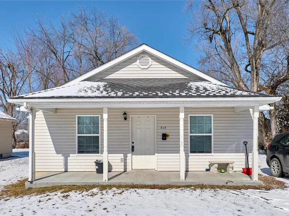 315 W Martin St, Bowling Green, MO 63334