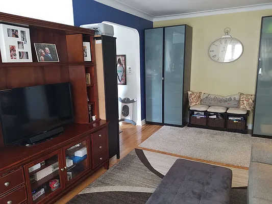 Sold by Benjamin Realty Since 1980 | media 14