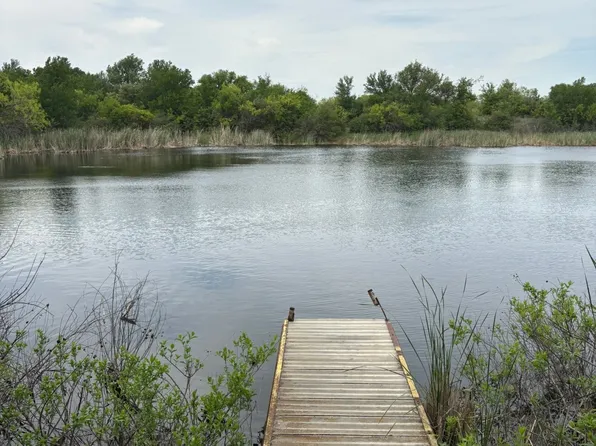 Causeway Rd, Jacksboro, TX 76458
