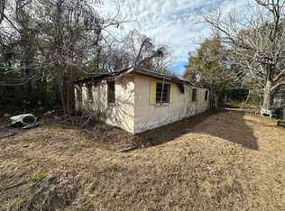 1611 Rhorer Ave, Gulfport, MS 39501